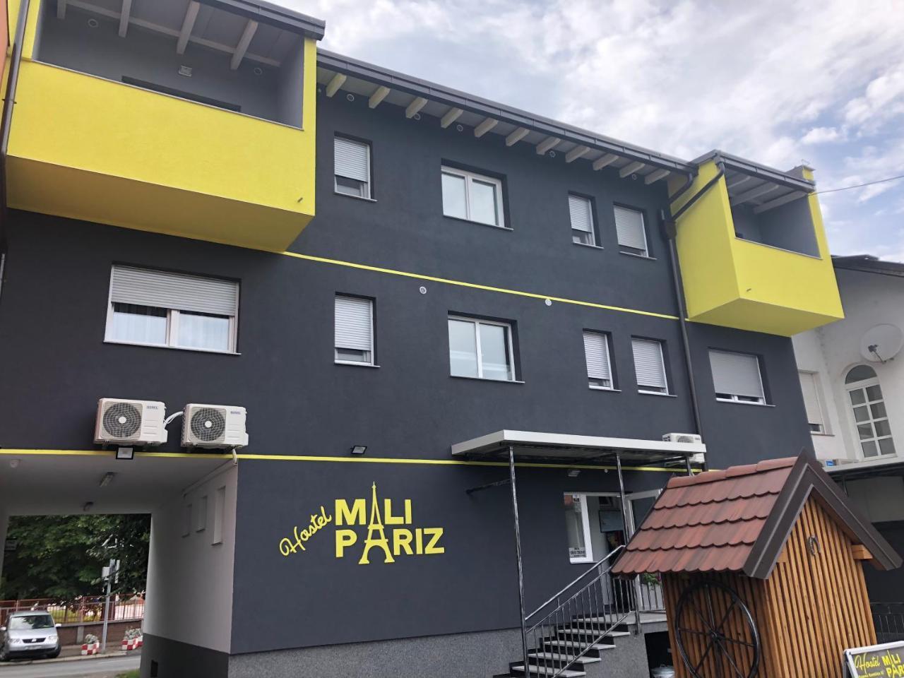 Hostel Mali Pariz Slavonski Brod Exterior photo